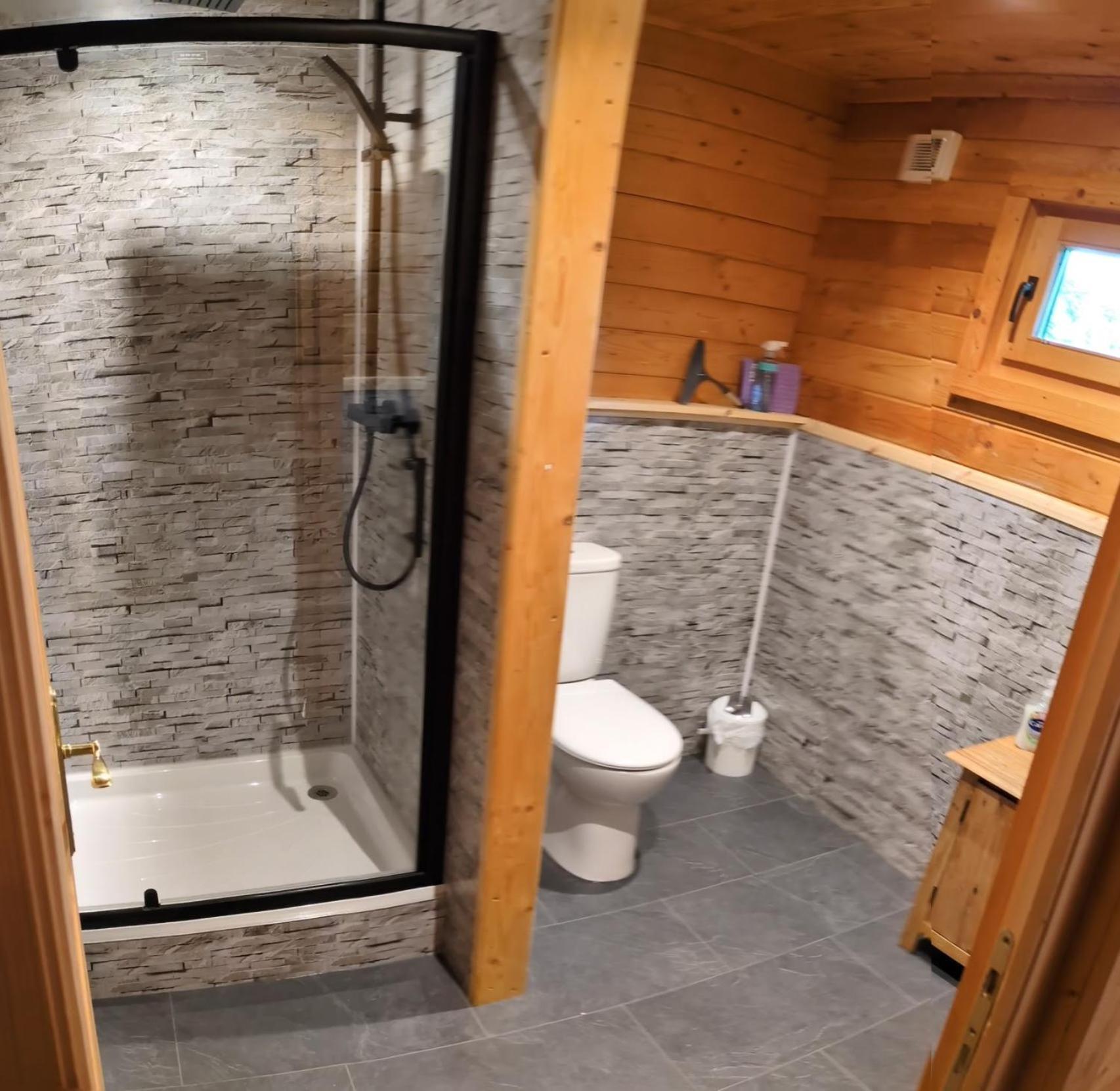 Rustic Lodge Retreat At Riverview Holiday Park Newcastleton Exterior foto