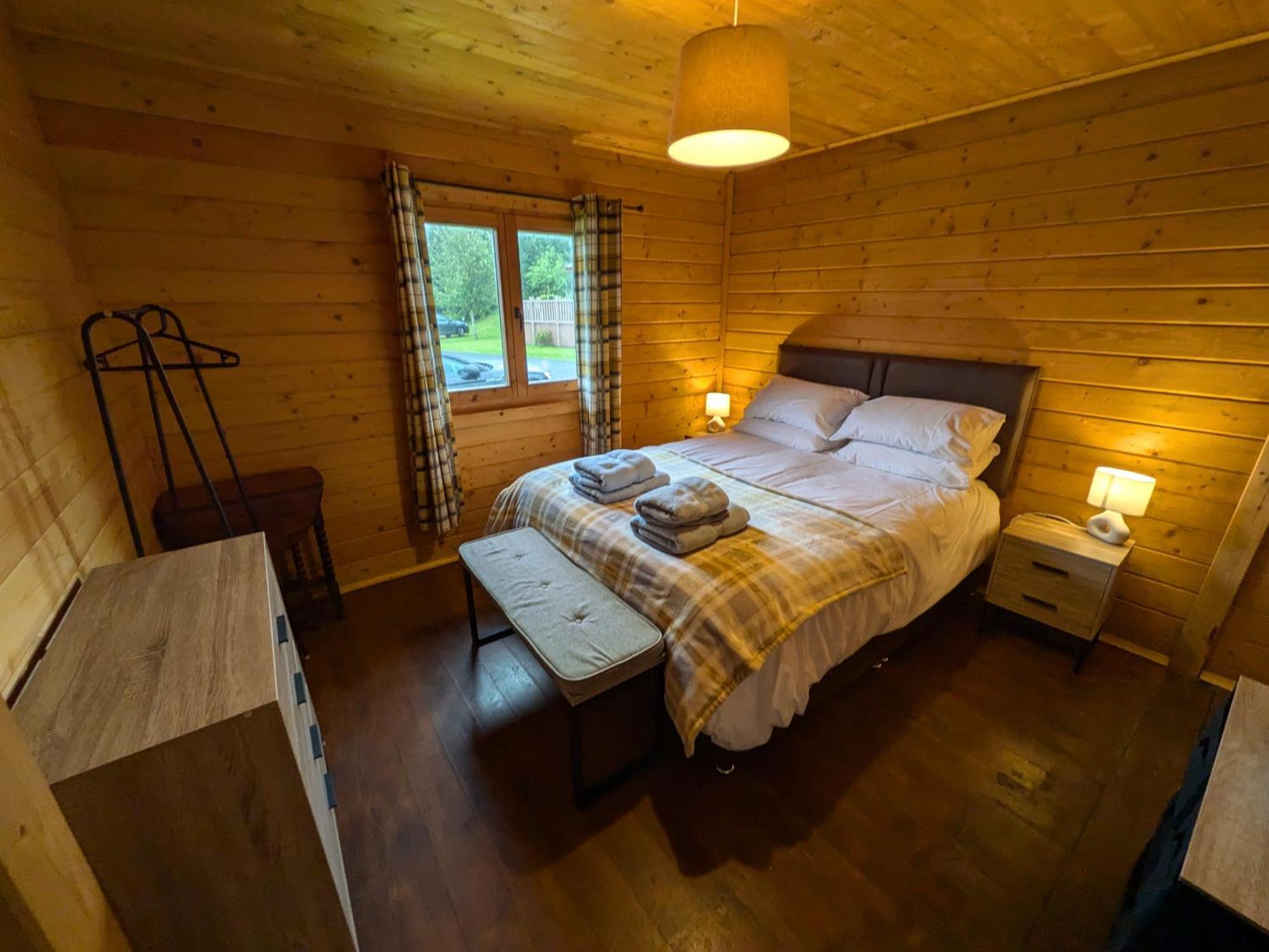 Rustic Lodge Retreat At Riverview Holiday Park Newcastleton Exterior foto